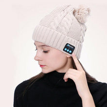 Charger l&#39;image dans la galerie, Wireless Knitted Bluetooth Beanie Headphones - The Perfect Winter Companion For Sleep And Exercise
